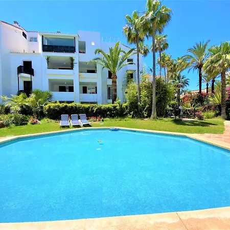 Ideal In Marbella, Near Nikki Apartment