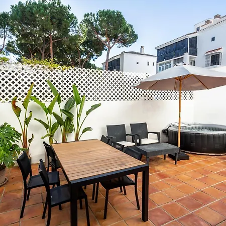 Ideal In Marbella, Near Nikki Apartment Marbella
