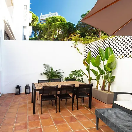 Ideal In Marbella, Near Nikki