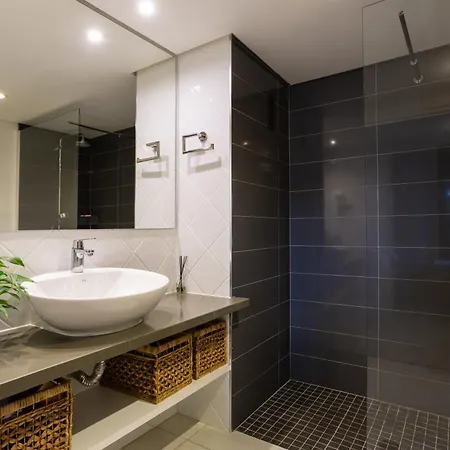 Ideal In Marbella, Near Nikki *