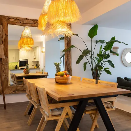 Ideal In Marbella, Near Nikki *